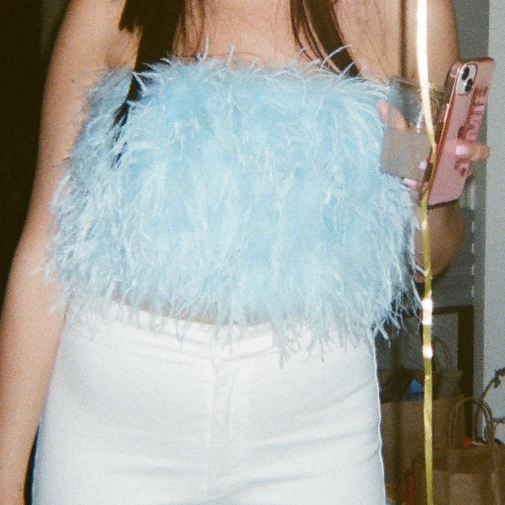 Club London blue feather top